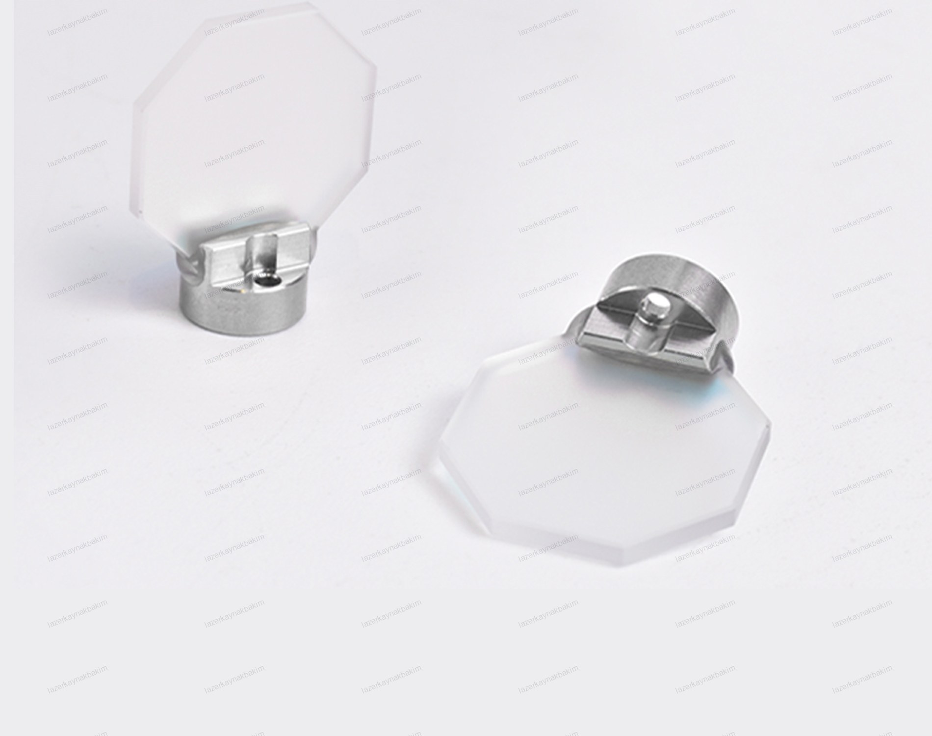 Ayna - Reflector 15.2x15.2x1.6 mm
